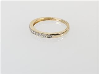 10K Yellow Gold APX 1/10 CTW Round Diamond Wedding Band Ring Sz 7